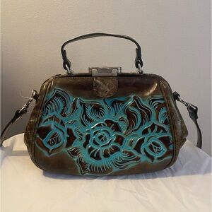 Gorgeous western Patricia Nash purse with gorgeous design